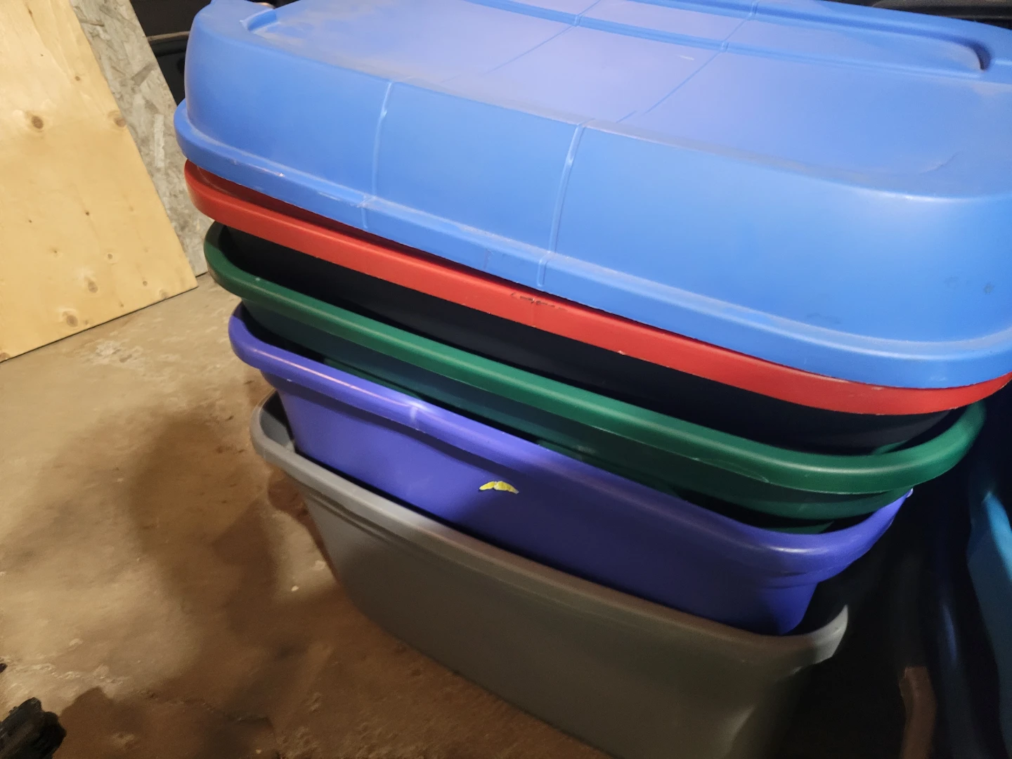 Lot  of Plastic Storage Bins and Lids - photo 3