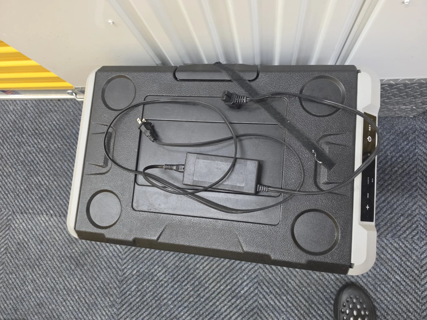 Portable Electric Cooler/Warmer with Wheels - photo 2