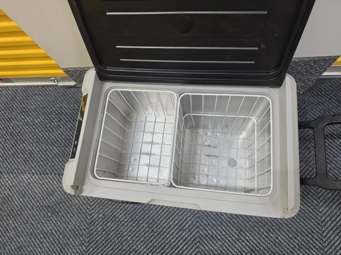 Portable Electric Cooler/Warmer with Wheels - photo 3