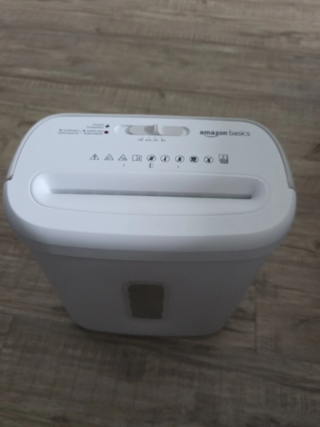 Amazon Basics Paper Shredder - photo 2