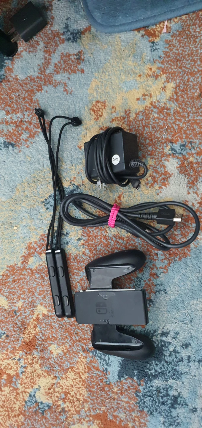 Nintendo switch with game and 64gb SD card - photo 3