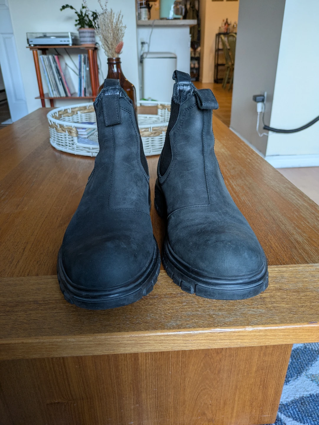 John Fluevog Jeudi Chelsea Boots - photo 2