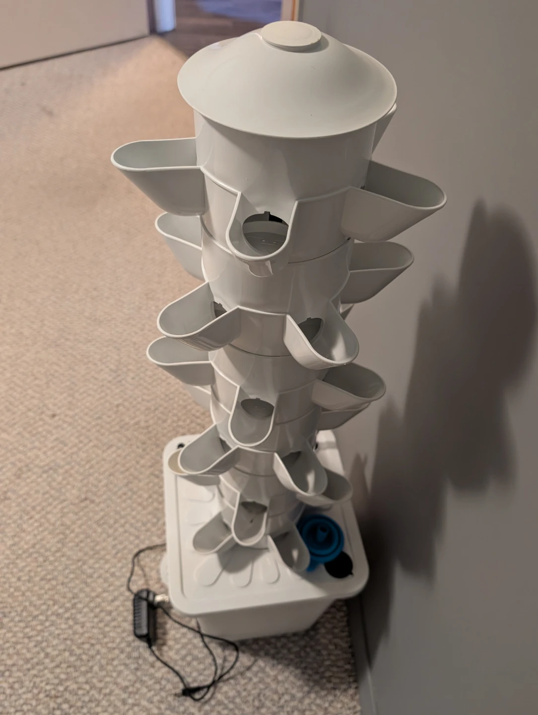 White Vertical Hydroponic Garden Tower