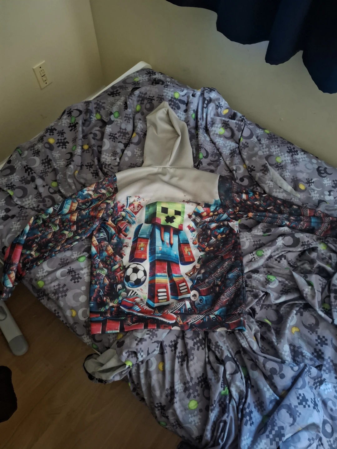 Minecraft Themed Hoodie - photo 2