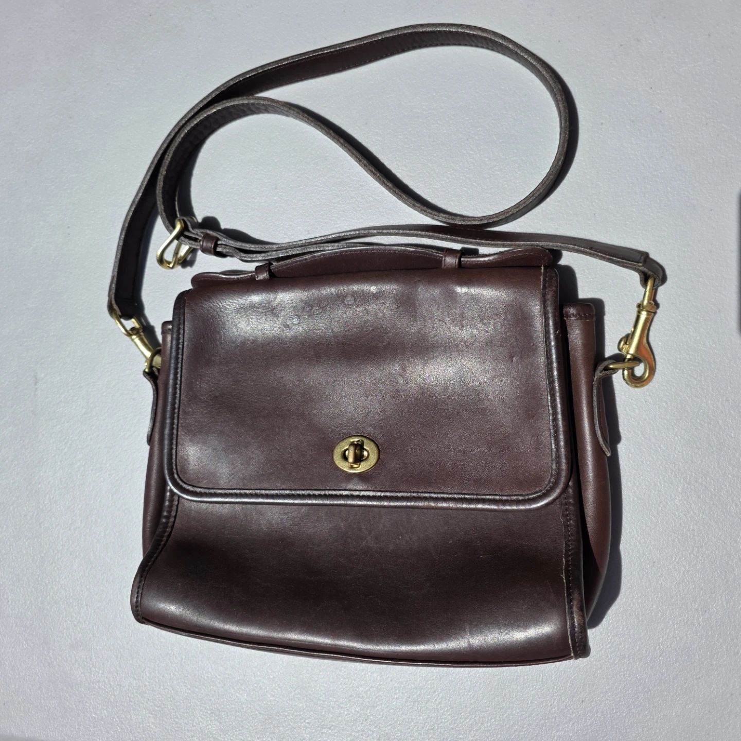 Vintage Coach Leather Saddle Bag #G8P-9978