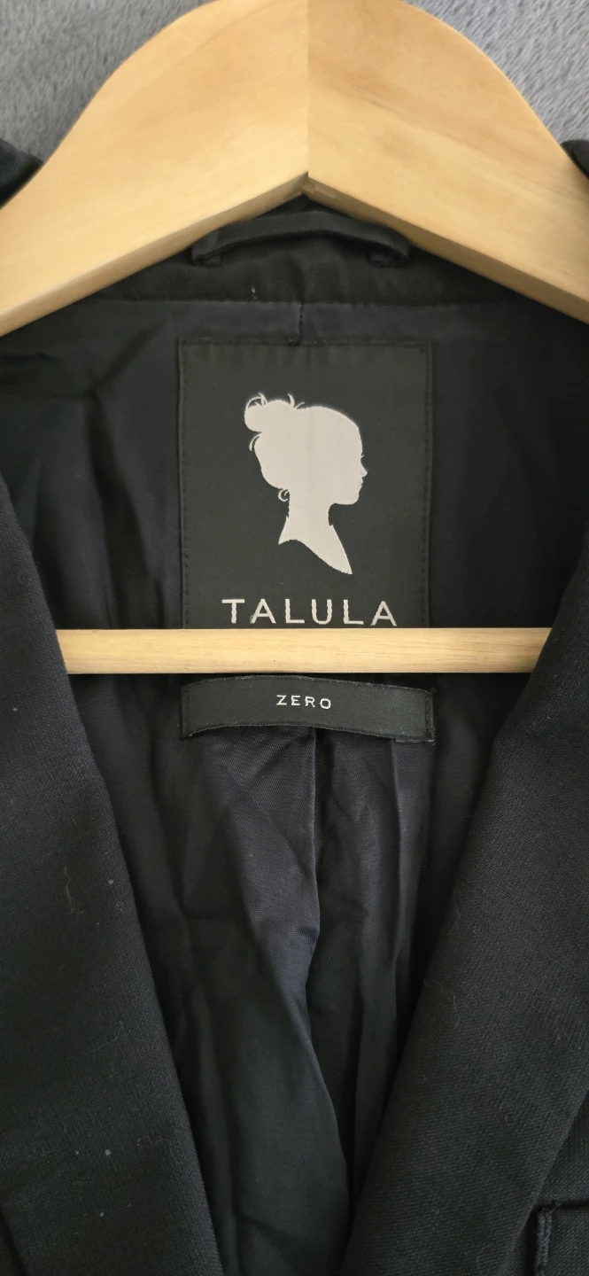 Aritzia items - photo 2