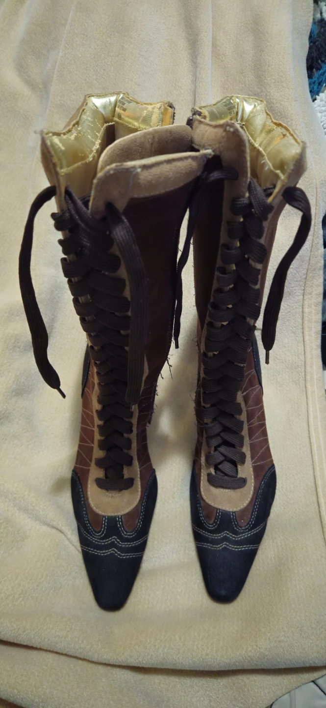 Mossimo Women's Lace-Up Heeled Boots