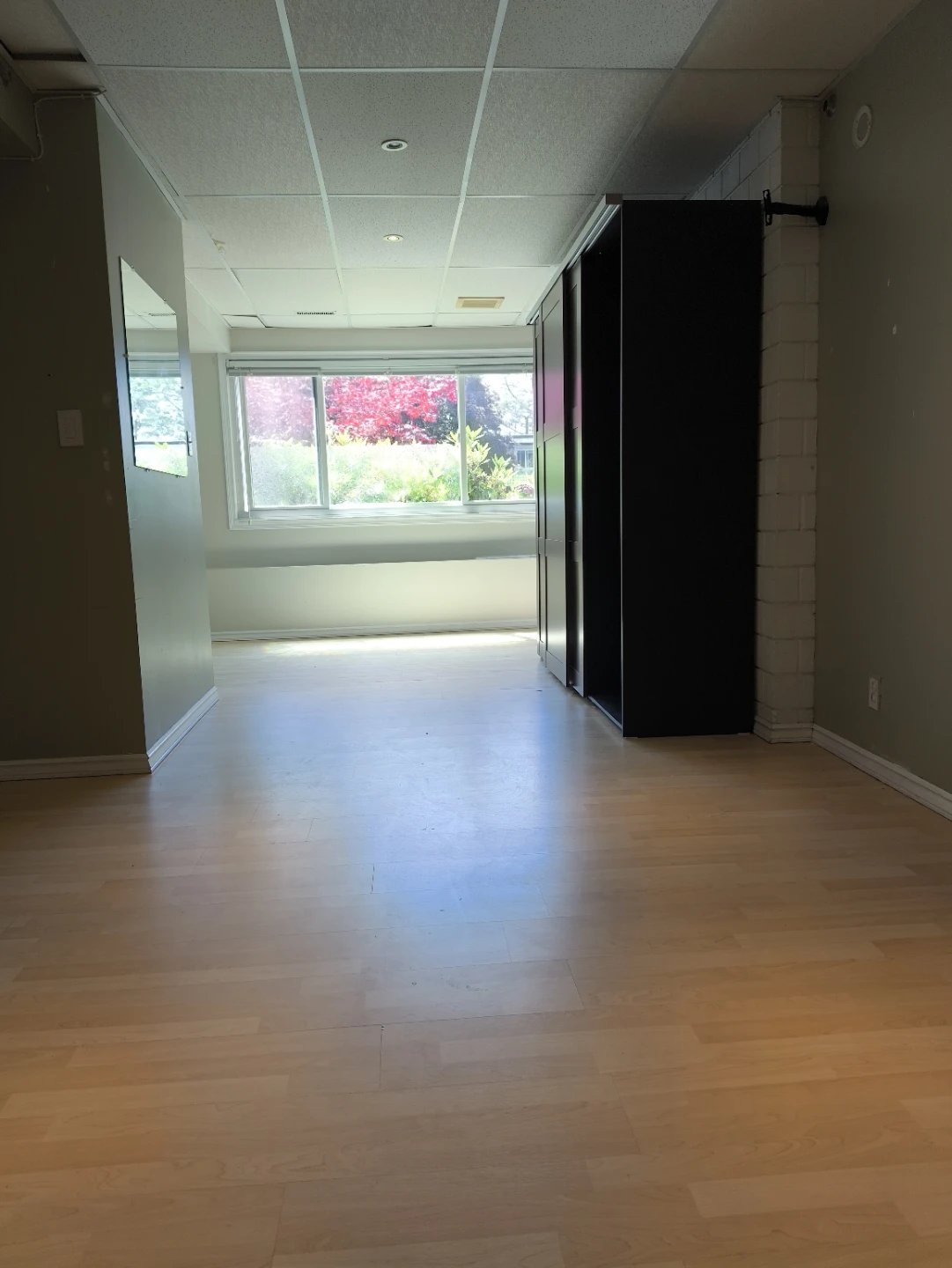 5 bedrooms house in White Rock for rent/near Earl Marriott - photo 2