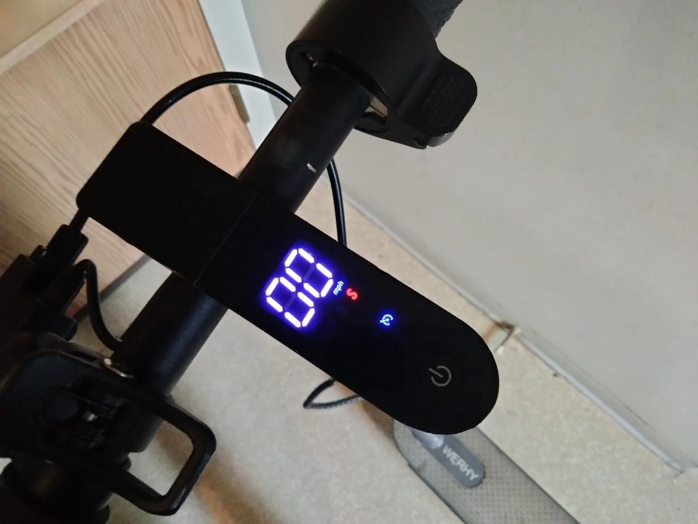 WERHY Electric Scooter - photo 3