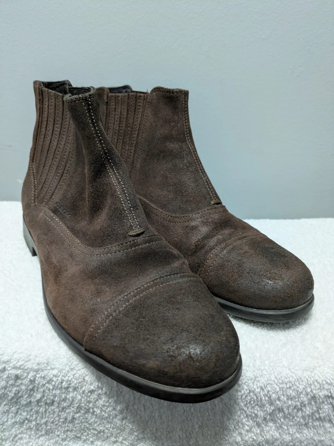 GEOX Brown Suede Chelsea Boots