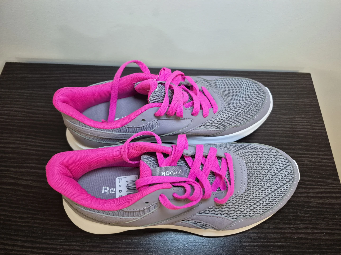 NEWReebok Running Shoes - Grey/Pink SIZE 8 - photo 5
