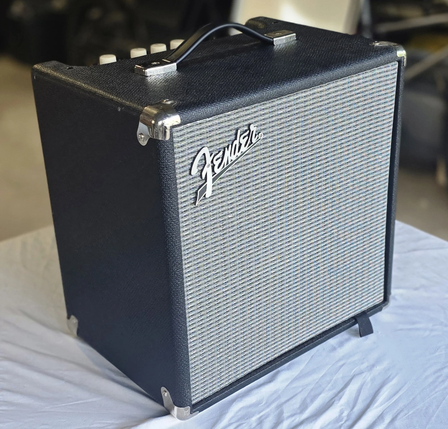 Fender Rumble 25 Bass Guitar Amplifier Combo Amp 25W - photo 2