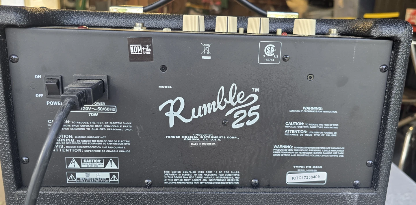 Fender Rumble 25 Bass Guitar Amplifier Combo Amp 25W - photo 5
