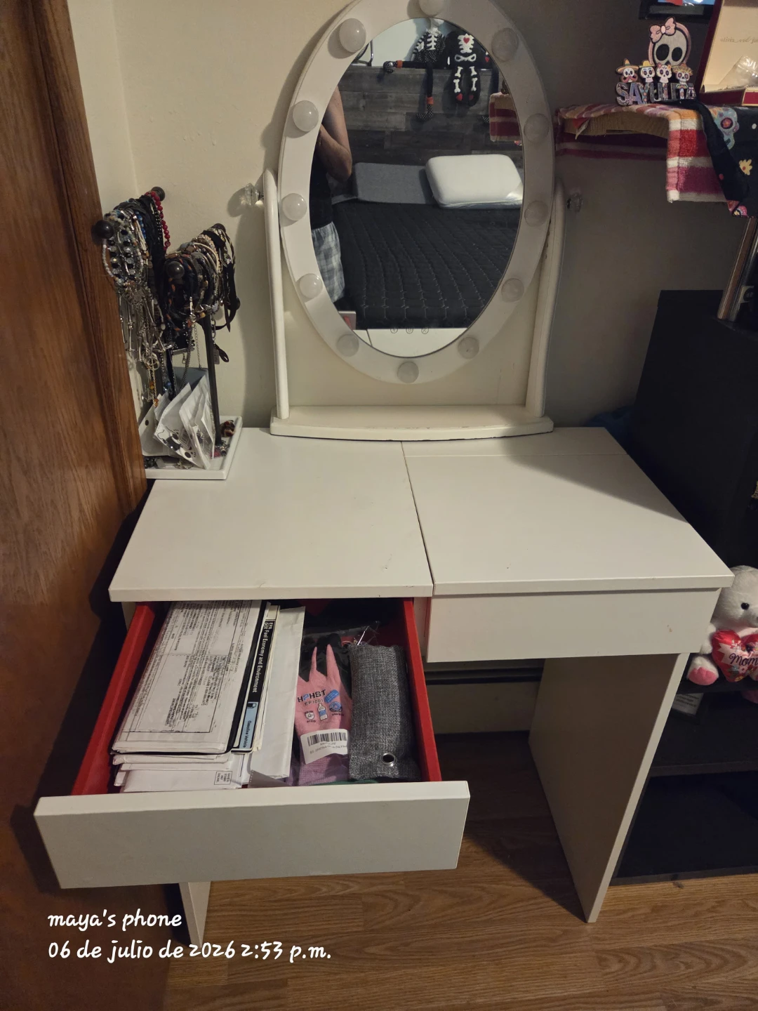 White Vanity Desk with Lighted Mirror - photo 2