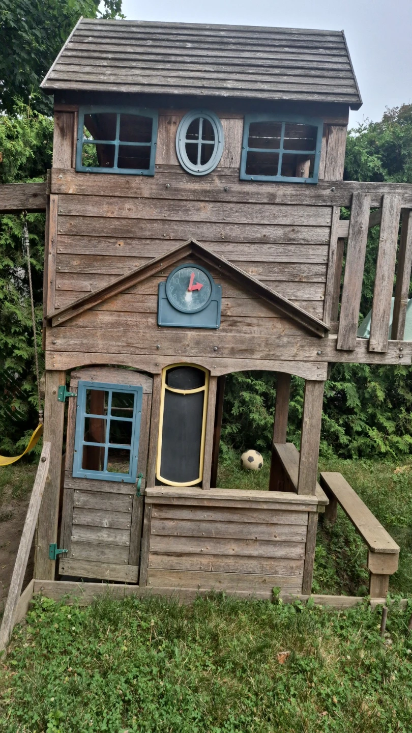 Wooden Treehouse Swing Set with Slide - photo 2