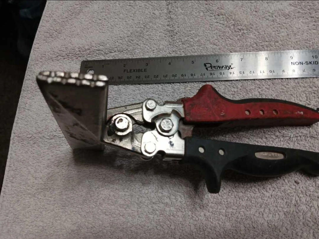 Malco brand Sheet Metal hand seem plier Tool - photo 3
