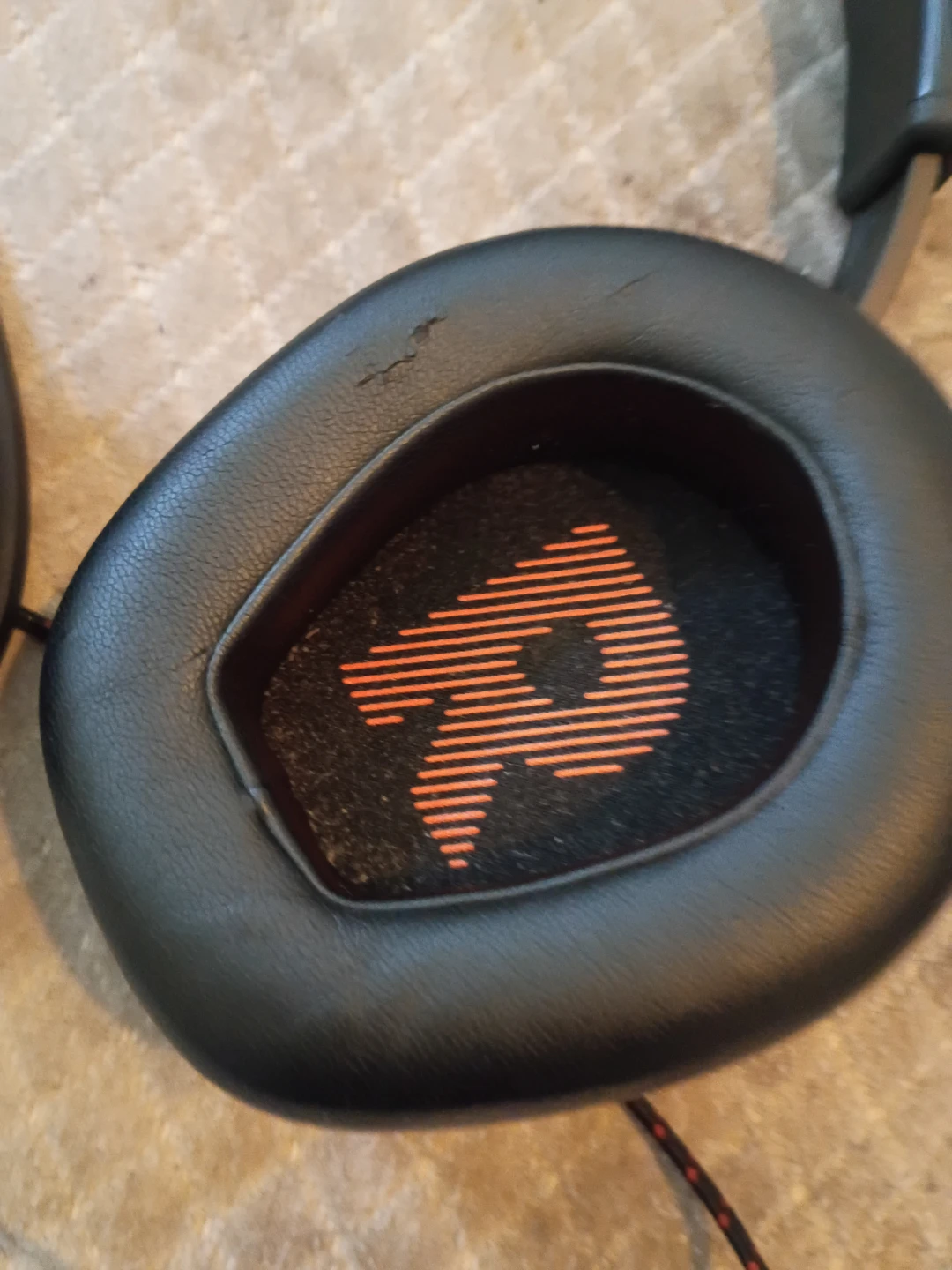 JBL Quantum Gaming Headphones with Mic - photo 4