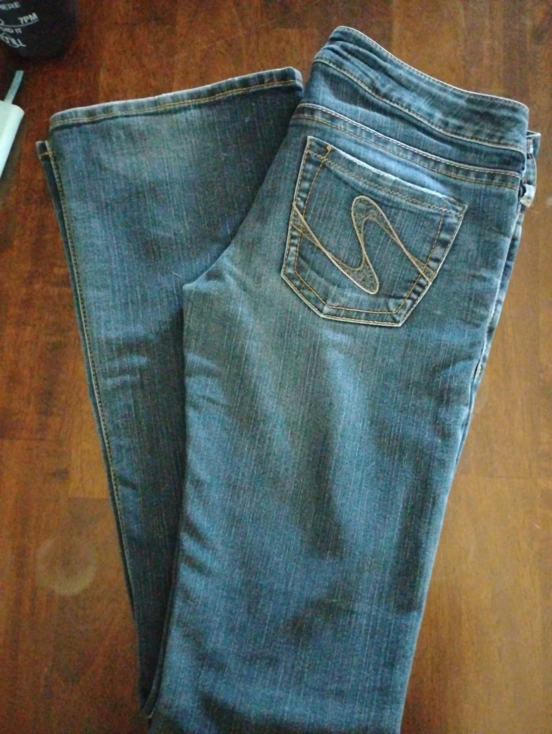 Silver Jeans Women's Flare Jeans size 28