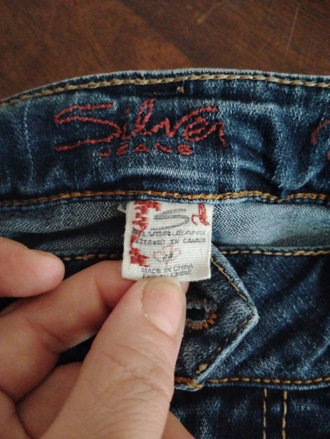 Silver Jeans Women's Flare Jeans size 28 - photo 2