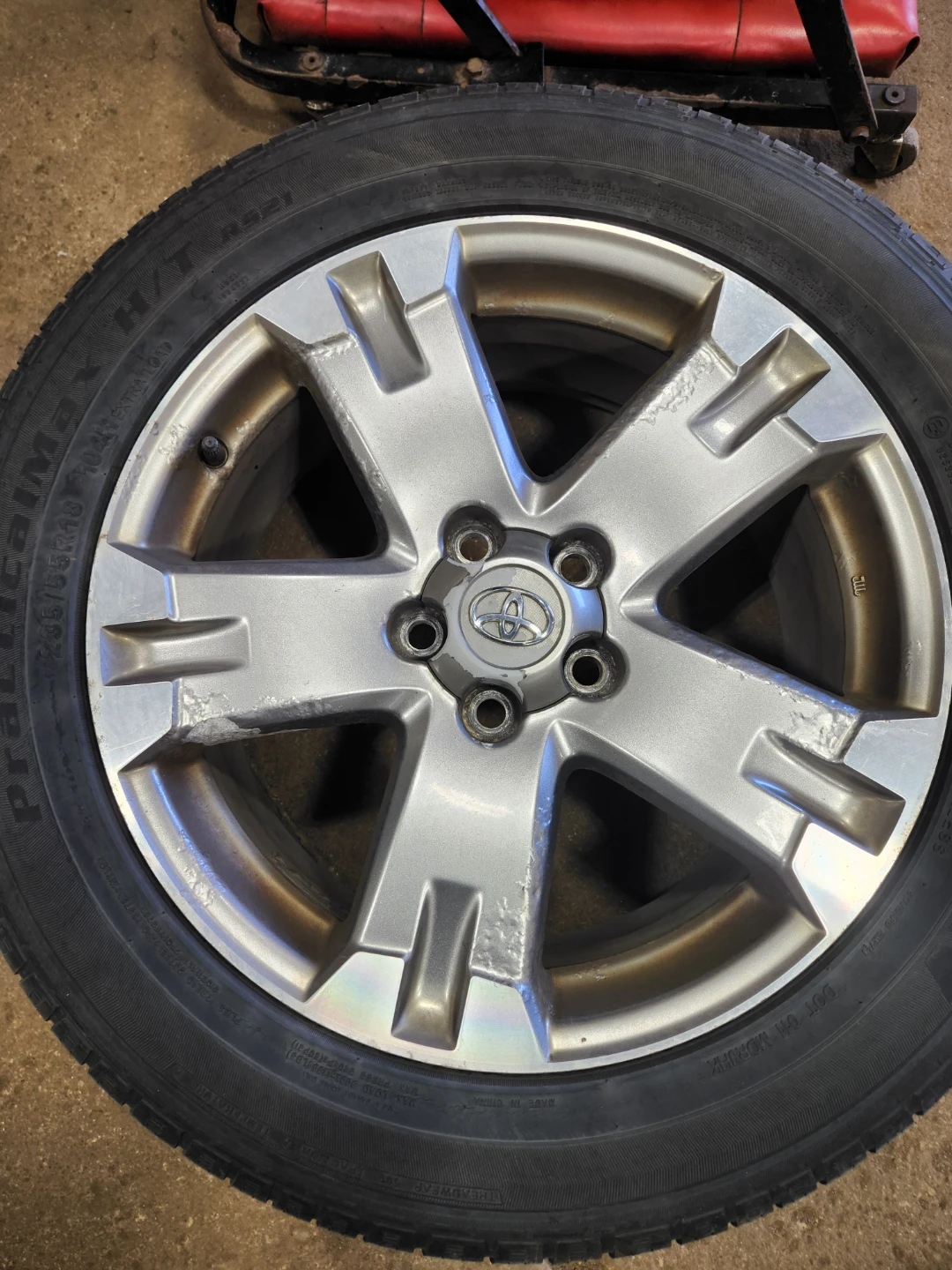 Toyota 5-Spoke Wheel with 235/55R18 Tire