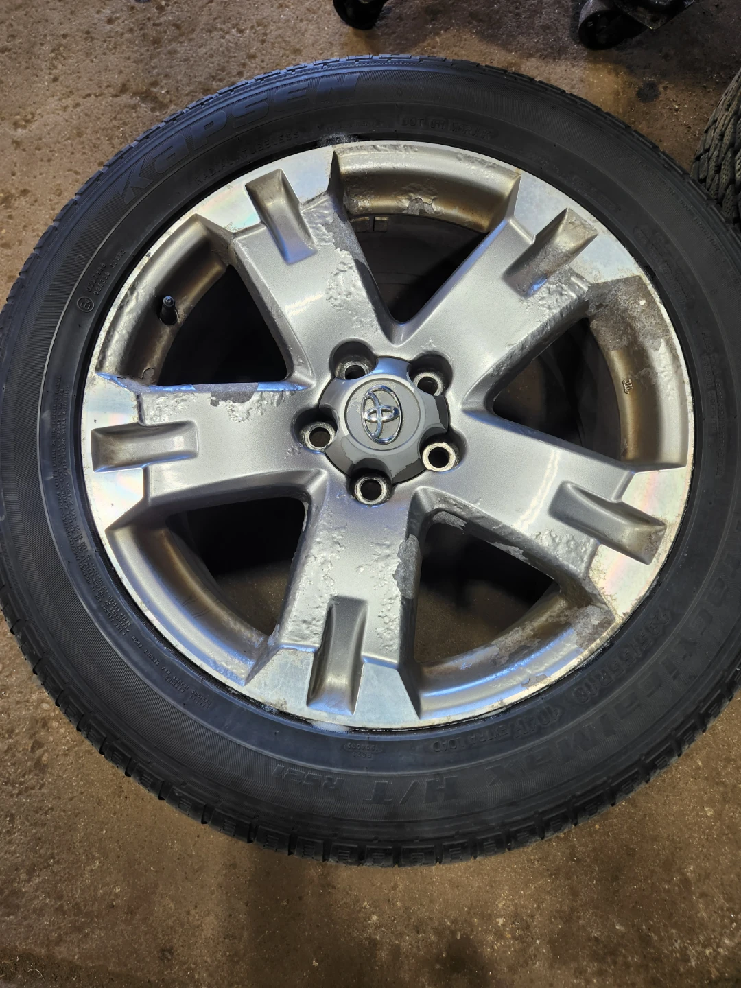 Toyota 5-Spoke Wheel with 235/55R18 Tire - photo 2