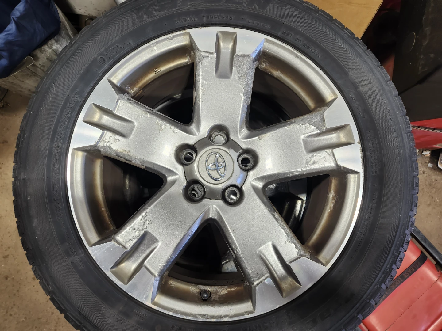 Toyota 5-Spoke Wheel with 235/55R18 Tire - photo 4