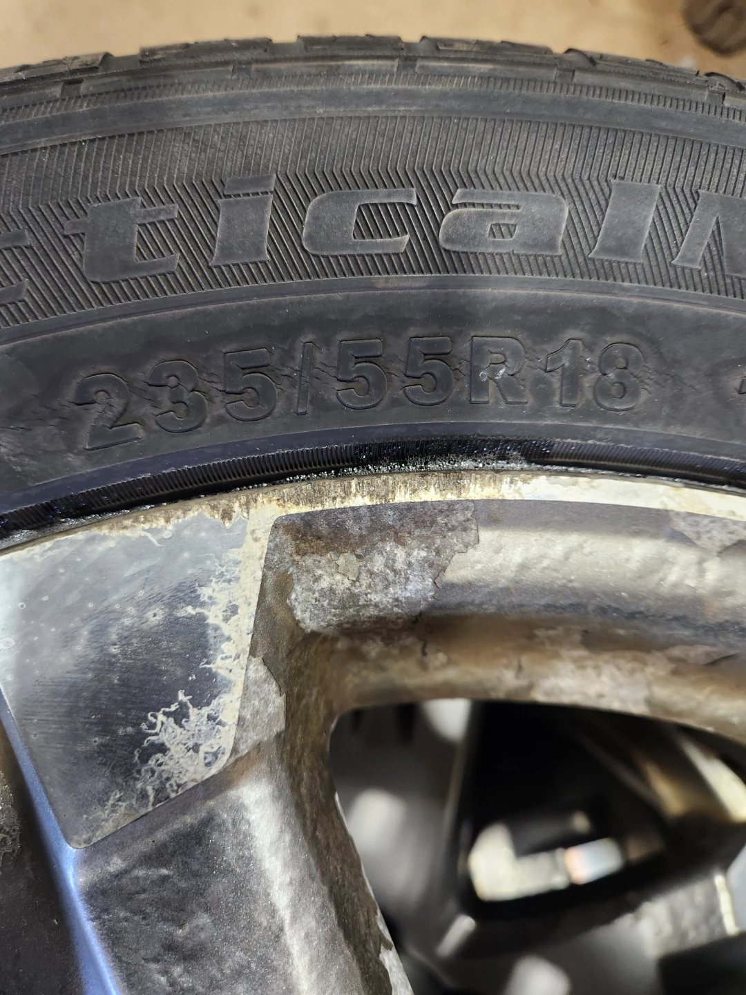 Toyota 5-Spoke Wheel with 235/55R18 Tire - photo 5