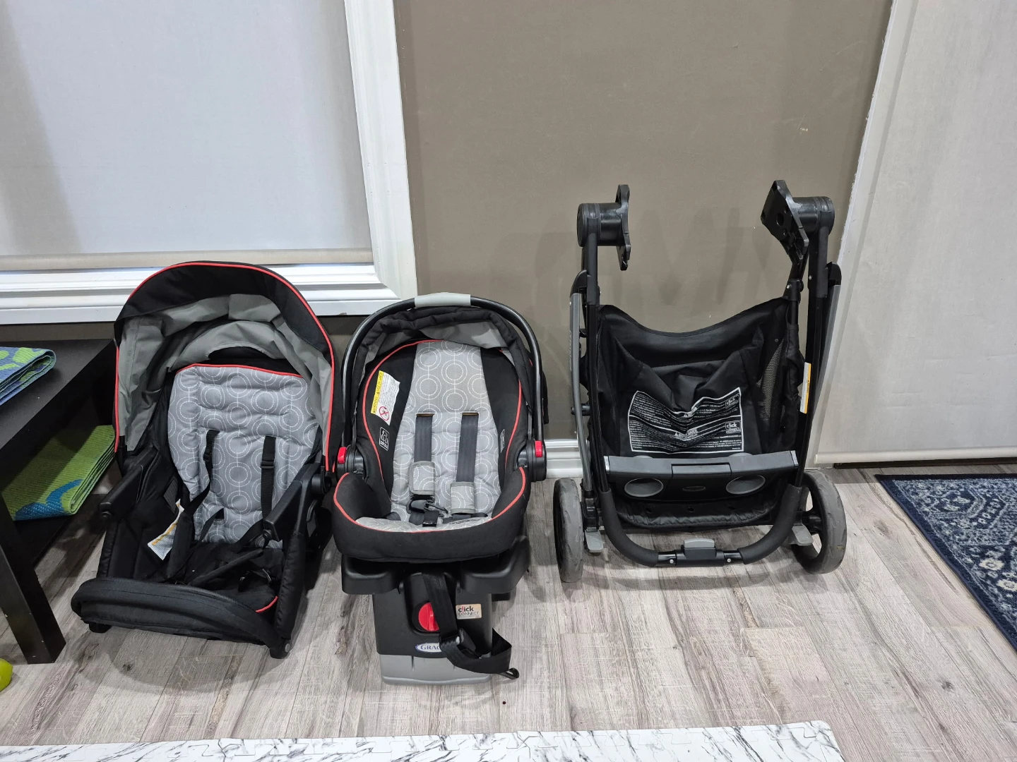 Graco Car Seat and Stroller Travel System 3 in one