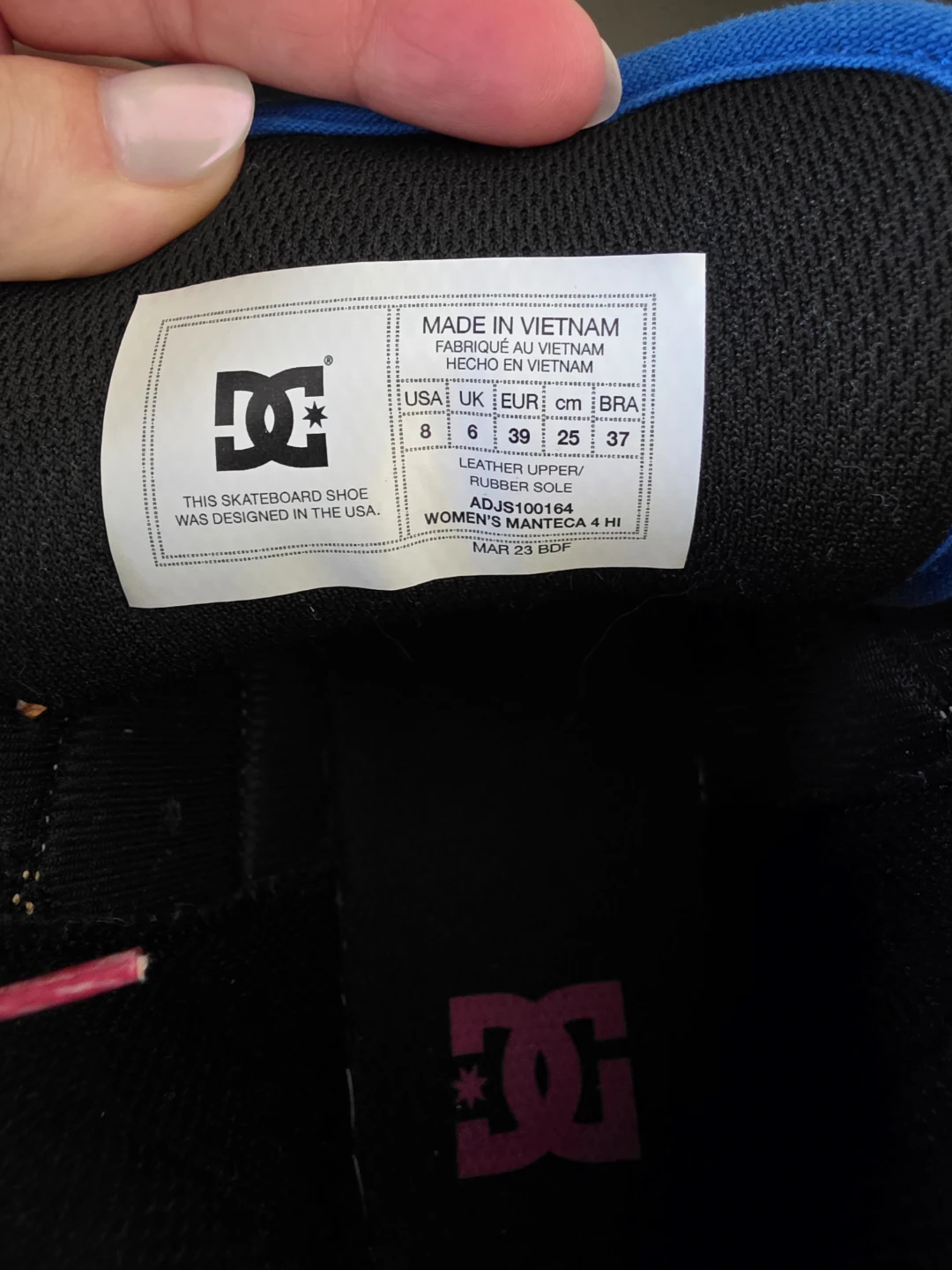 DC Shoes Women's Pure SE High-Top Sneakers Size 6 - photo 2
