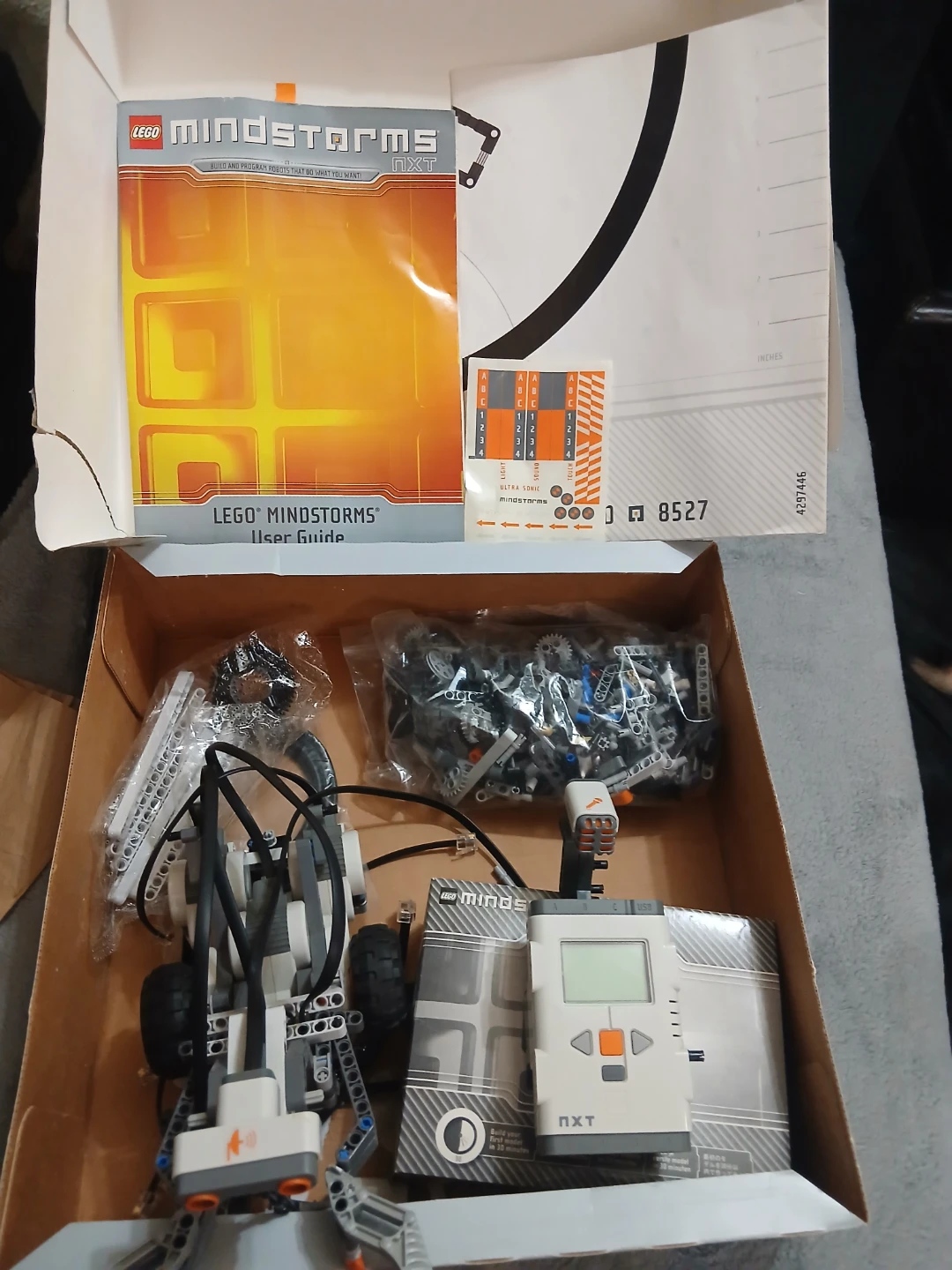 LEGO MINDSTORMS NXT Robotics Building Set - photo 3