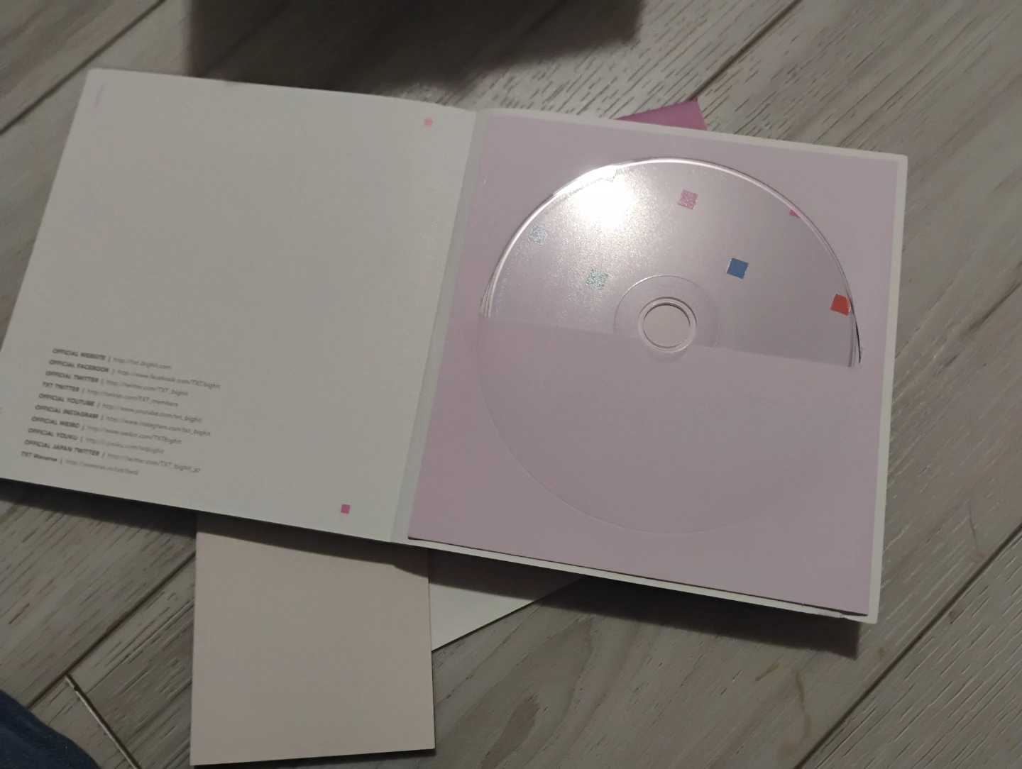 TXT "minisode1 : Blue Hour" CD with photocards - photo 2