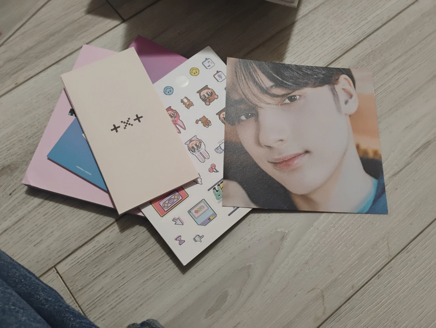 TXT "minisode1 : Blue Hour" CD with photocards - photo 3