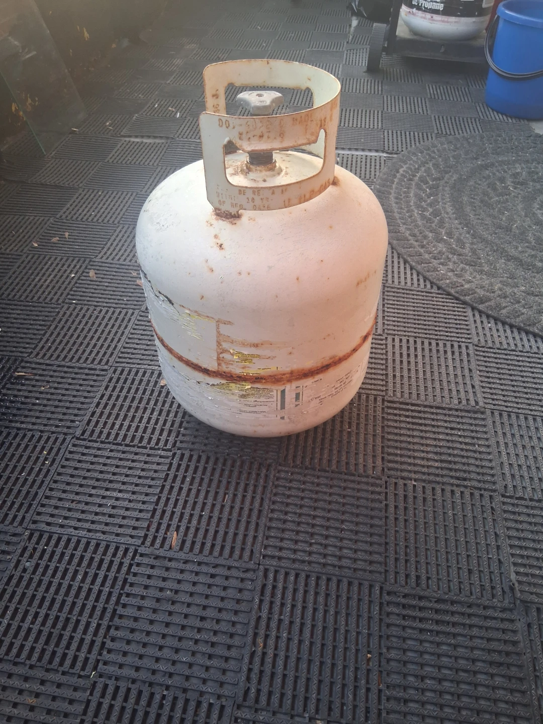 Propane Tank - photo 2