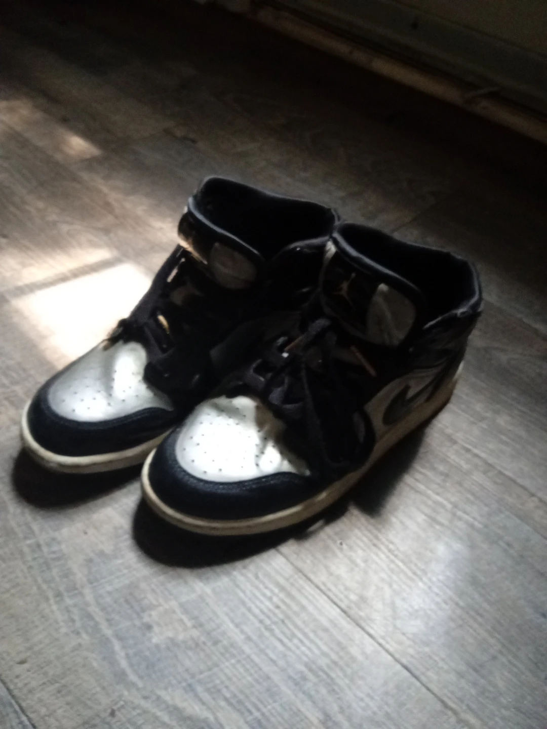 Nike Air Jordan 1 High Top Sneakers - photo 2
