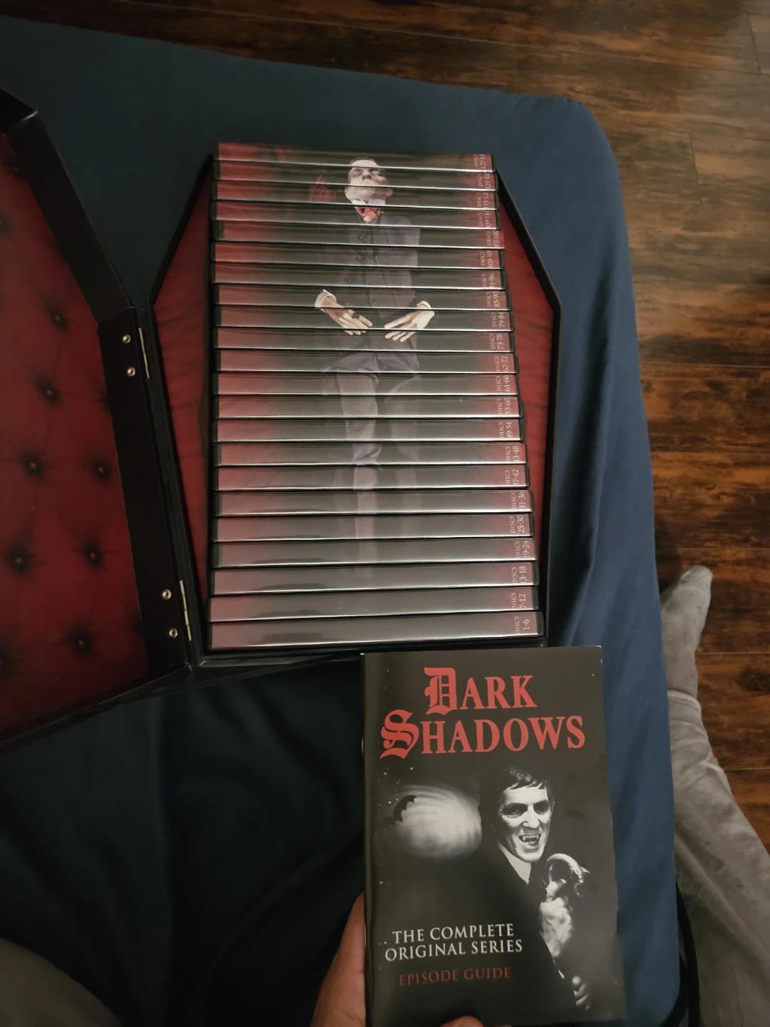 Dark Shadows: the Complete Original Series (DVD) - photo 2