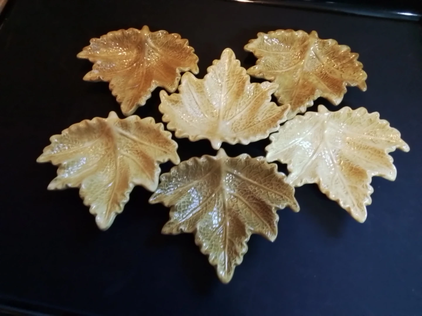 Style & Eyes Harvest Collection Leaf Shaped Dishes (Set of 6) - photo 2