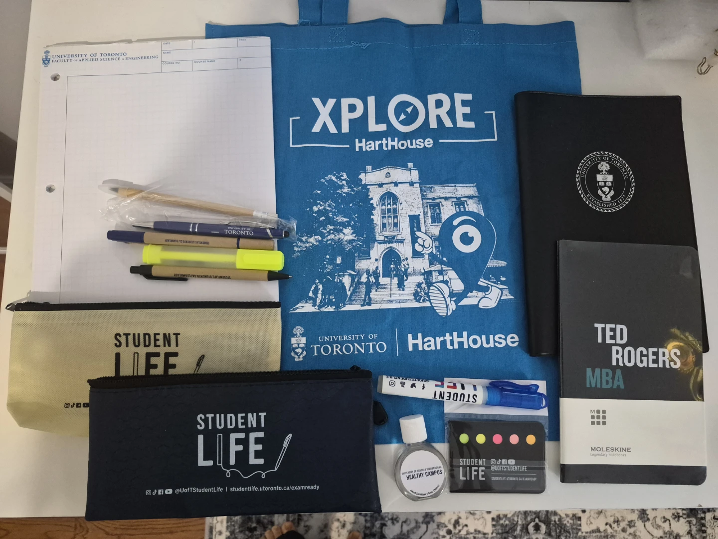 University of Toronto School Supplies Bundle