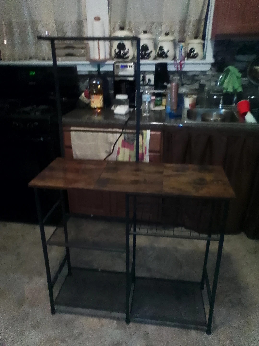 Table with power outlets for like a room or maybe kitchen and a - photo 2