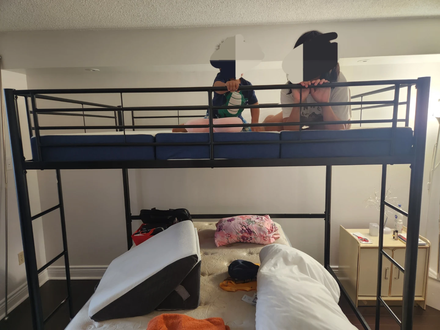 Black Metal Twin over Twin Bunk Bed