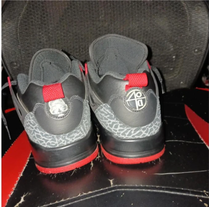 Air Jordan 3 Sneakers - photo 3