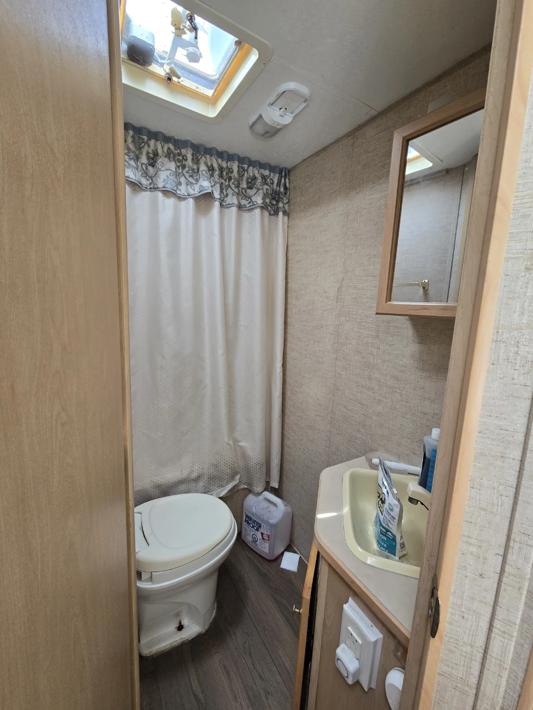 Jayco Jay Feather LGT Trailer Misc Parts - photo 4