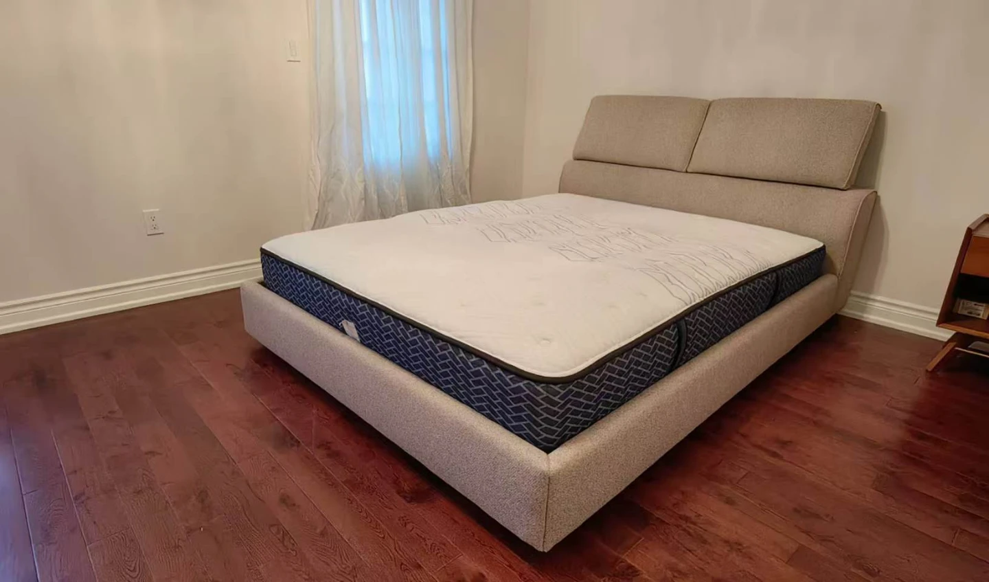 Moblia Fabric Bed Frame (Queen)