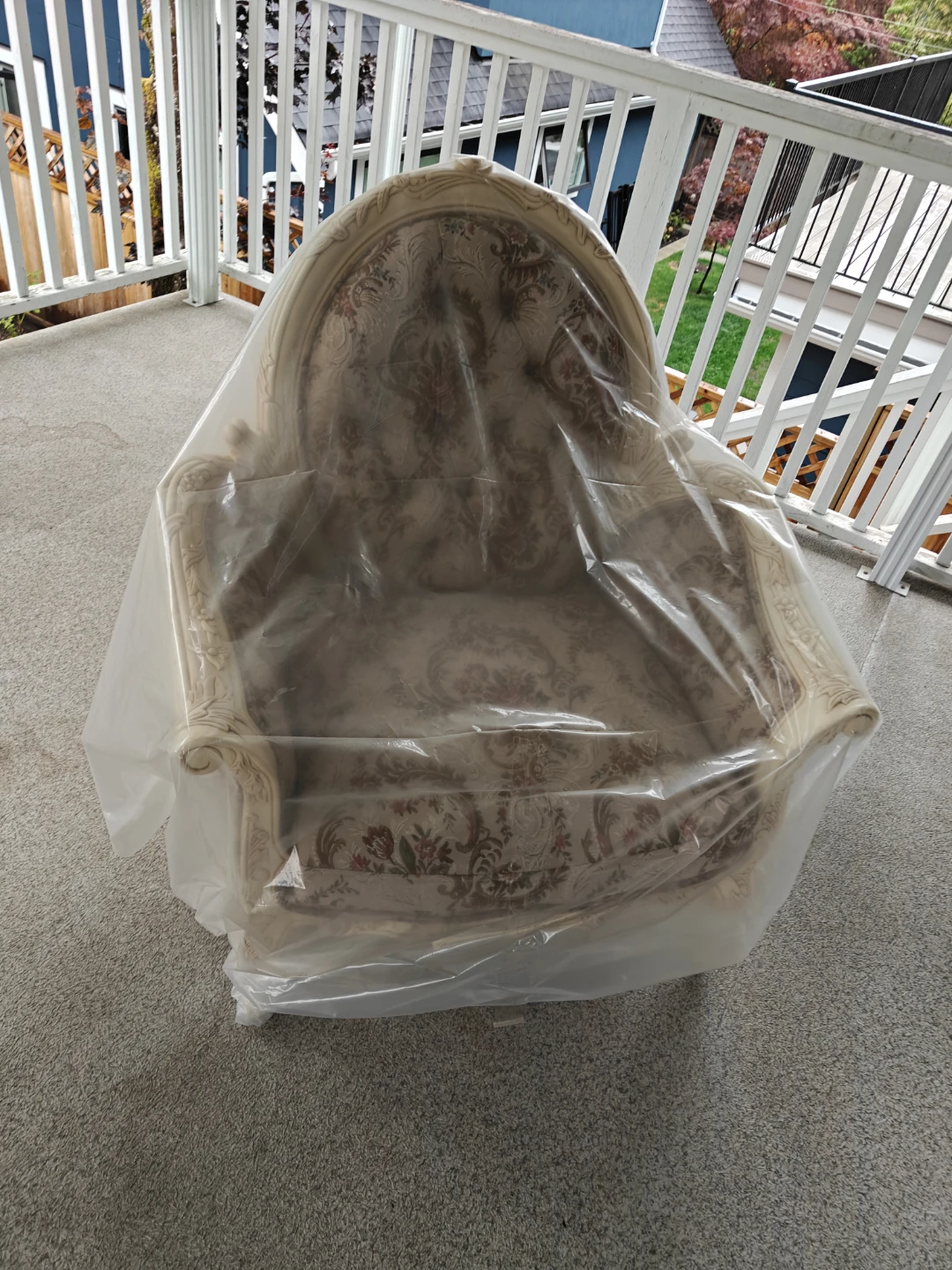 Vintage Floral Sofa - photo 3
