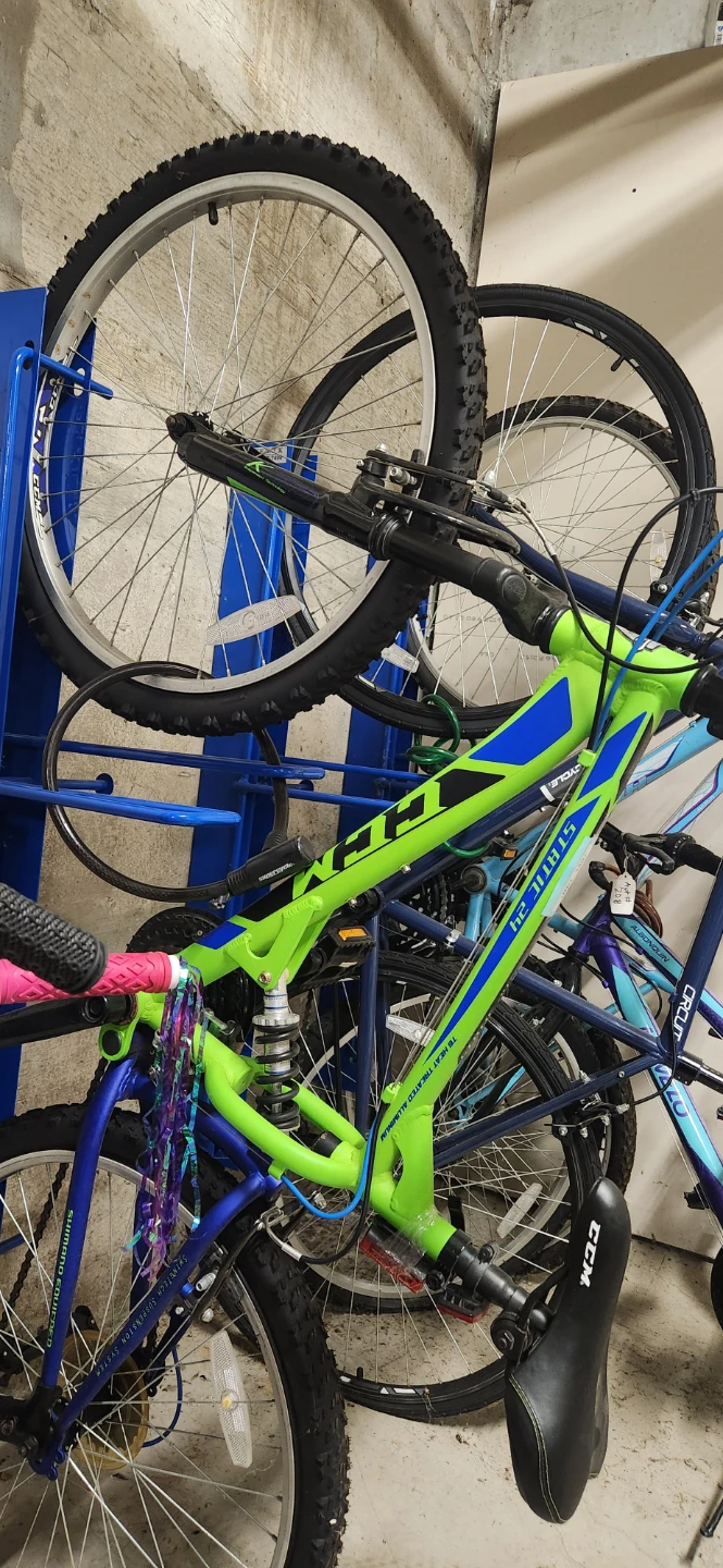 CCM Static 24" Mountain Bike