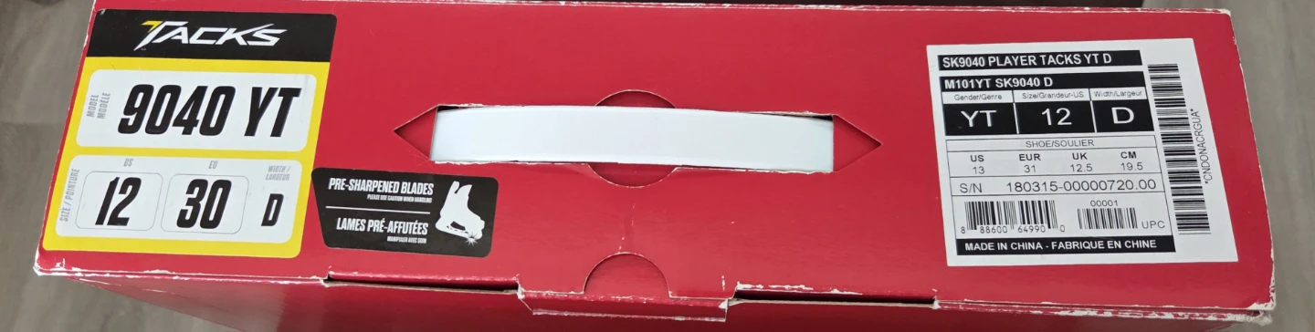CCM 9040 YT Hockey Skates - photo 2