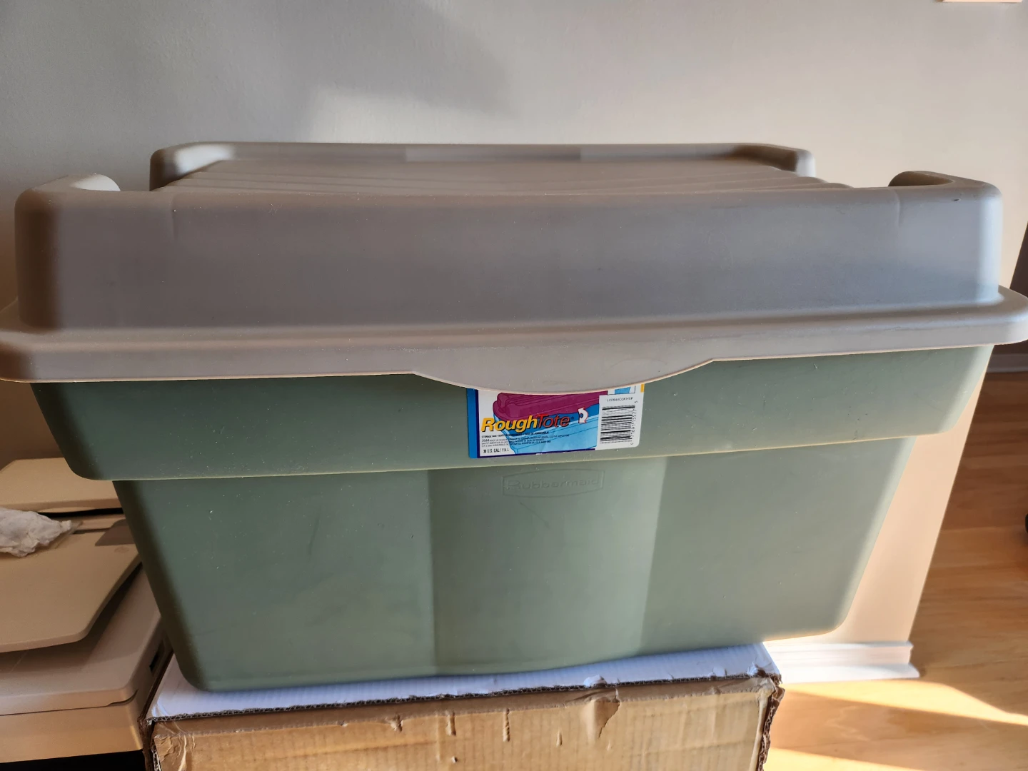 Rubbermaid Rough Tote 30 U.S. GAL / 114 L Storage Box