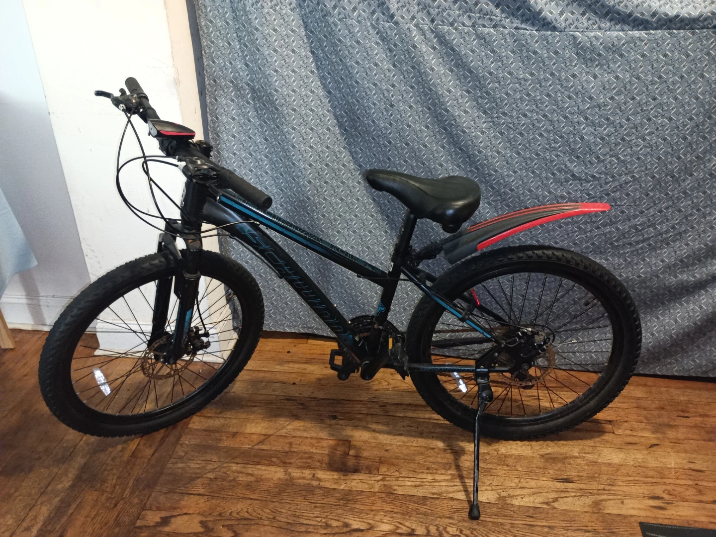 Schwinn Sidewinder Mountain Bike
