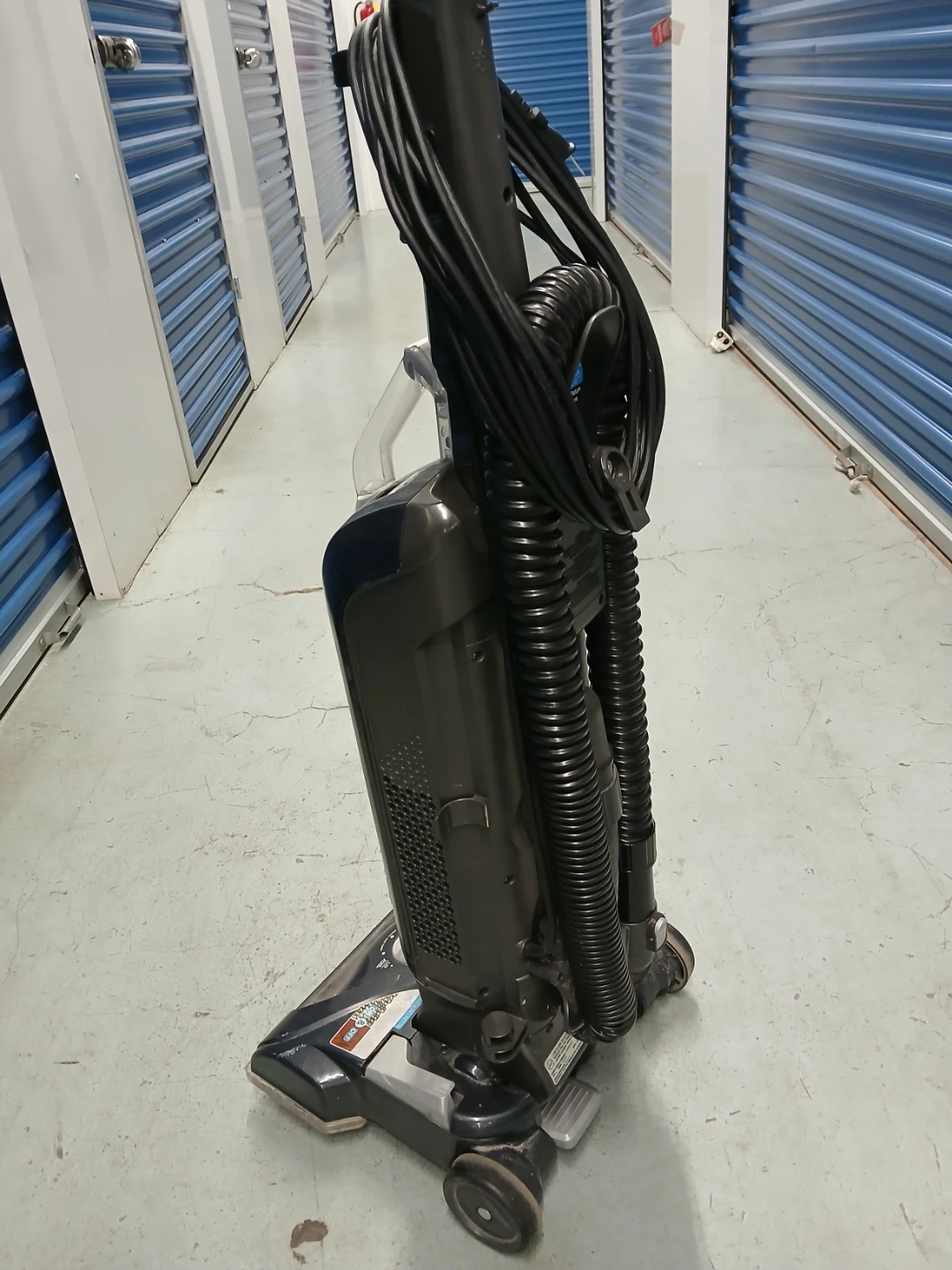 Hoover WindTunnel  Bagged Vacuum - photo 3