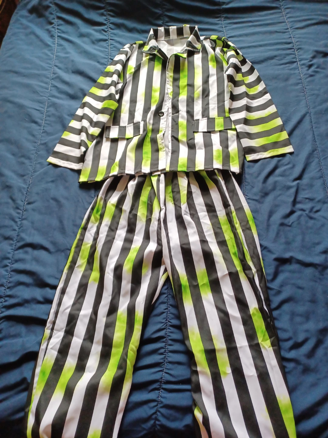 BEETLE JUICE HALLOWEEN COSTUME