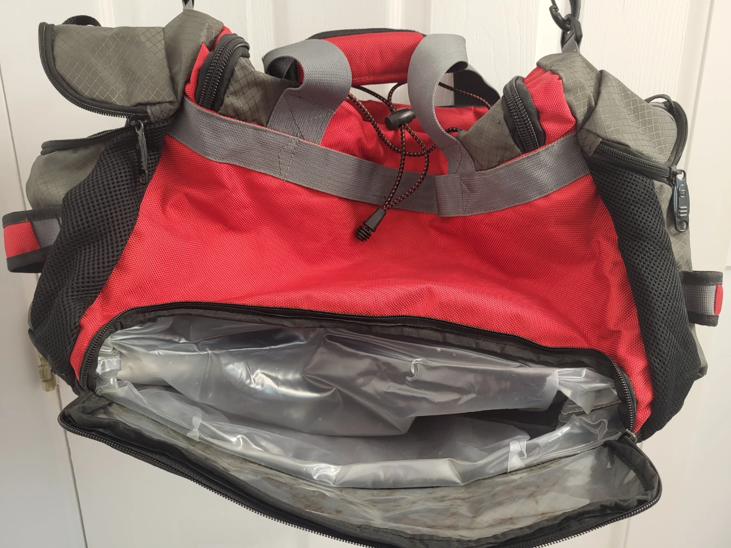 Swiss Gear Red & Grey Duffle Bag - photo 4